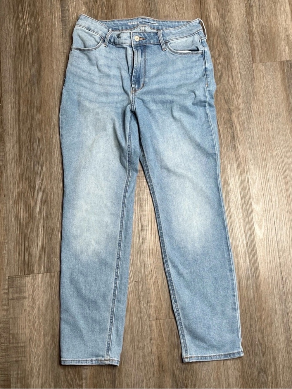 Old‎ Navy Light Blue Straight Leg Women’s Jeans